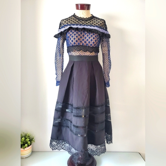 SELF- PORTRAIT NEW WITH TAGS! Bella lace trim navy and black dress. Size 2 - Picture 2 of 14